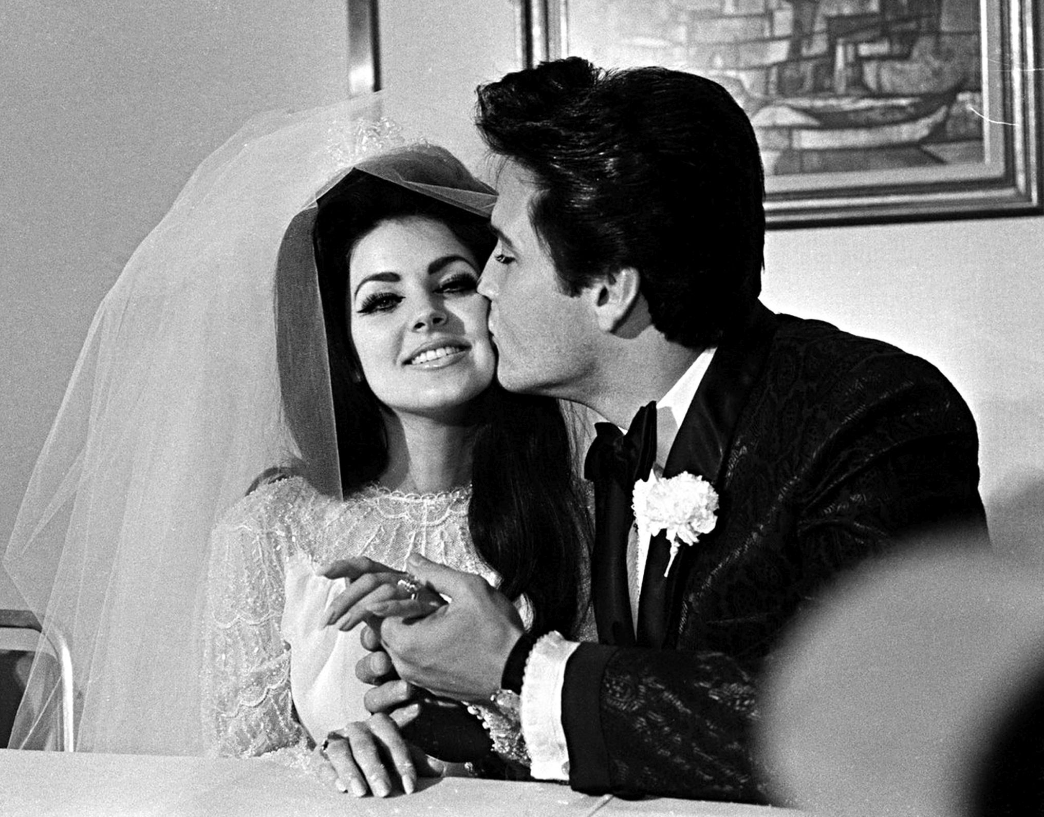 Priscilla Presley Plastic Surgery
