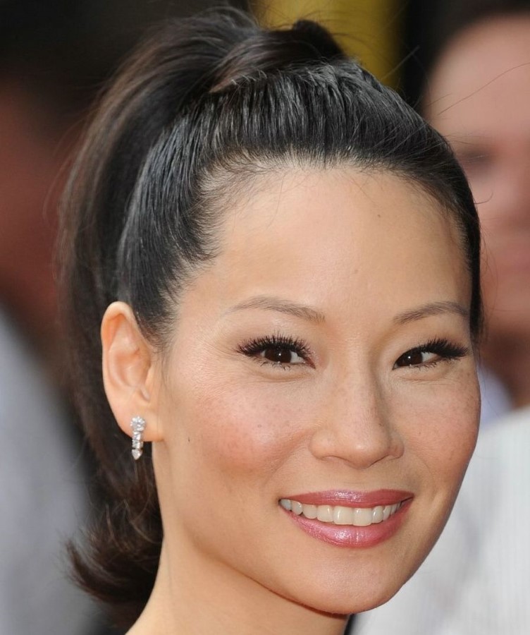 Lucy Liu is using plastic surgery?