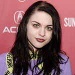 Frances Bean Cobain plastic surgery 116