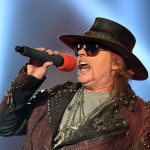 Axl Rose plastic surgery  44