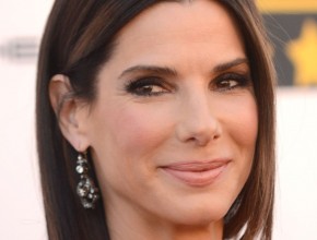 Sandra Bullock facelift