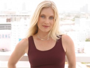 Emily Procter botox injections