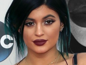Kylie Jenner plastic surgery 105