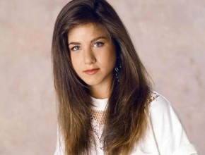 Jennifer Aniston at young age before cosmetic procedures