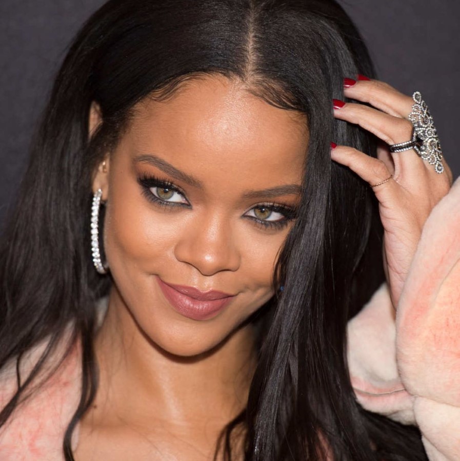 Rihanna plastic surgery 0116 – Celebrity plastic surgery online
