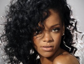 Rihanna plastic surgery 0817