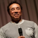 Smokey Robinson after botox injections