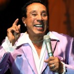 Smokey Robinson after botox injections