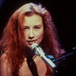 Tori Amos plastic surgery