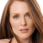 Julianne Moore - No to plastic surgery