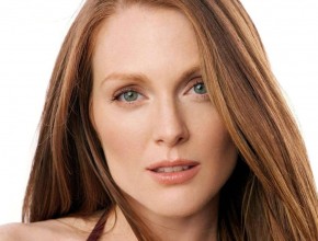 Julianne Moore - No to plastic surgery