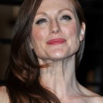 Julianne Moore - No to plastic surgery