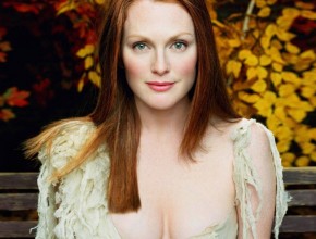 Julianne Moore - No to plastic surgery