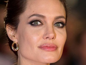 Angelina Jolie Plastic surgery 07