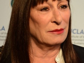 Anjelica Huston plastic surgery 03