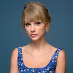 Taylor Swift plastic surgery 17