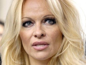 Pamela Anderson after plastic surgeries 2015