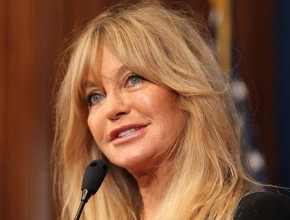Goldie Hawn talks about plastic surgery