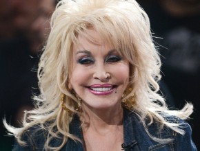 Dolly Parton after plastic surgery 02