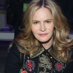 Jennifer Jason Leigh plastic surgery (22)