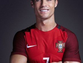 Cristiano Ronaldo plastic surgery 4