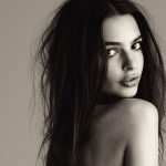 Emily Ratajkowski plastic surgery 15