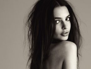 Emily Ratajkowski plastic surgery 15