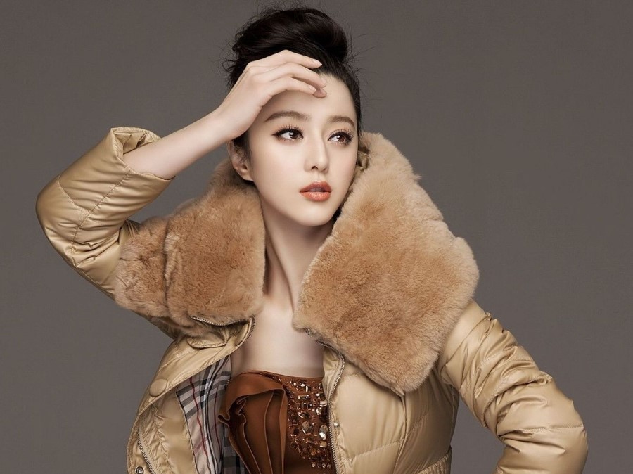 Fan Bingbing plastic surgery 15.