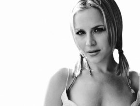 Julie Benz plastic surgery 43