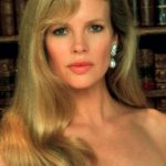 Kim Basinger plastic surgery 19