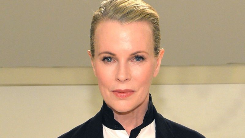 Kim Basinger plastic surgery