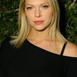 Laura Prepon plastic surgery 14