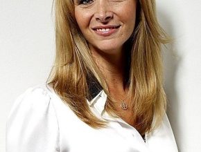 Lisa Kudrow plastic surgery 33
