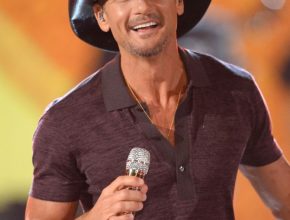 Tim Mcgraw plastic surgery 25