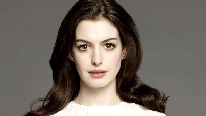 Anne Hathaway plastic surgery