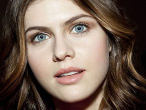 Alexandra Daddario plastic surgery (15)