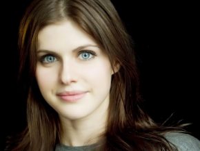 Alexandra Daddario plastic surgery (18)