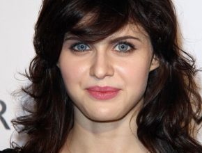 Alexandra Daddario plastic surgery (26)