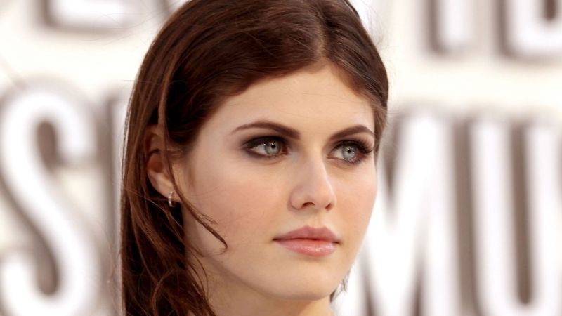 Alexandra Daddario plastic surgery