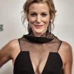 Anna Gunn plastic surgery (30)