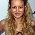 Brie Larson before plastic surgery (9)