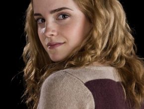 Emma Watson plastic surgery (22)