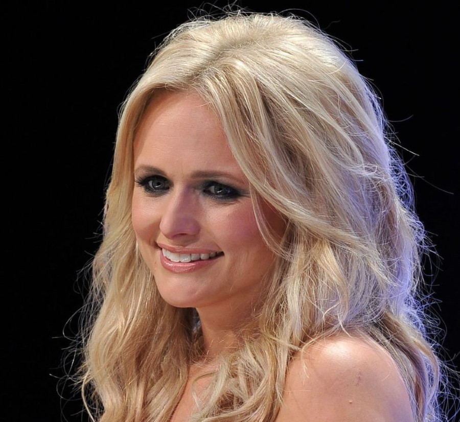 Miranda-Lambert-plas. 