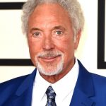 Tom Jones plastic surgery (33)