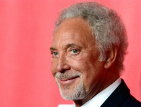 Tom Jones plastic surgery (36)