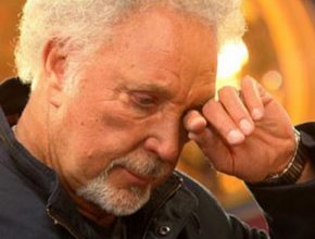 Tom Jones plastic surgery (4)