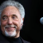 Tom Jones plastic surgery (41)