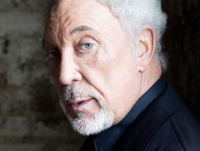 Tom Jones plastic surgery (49)