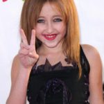 Noah Cyrus plastic surgery (9)