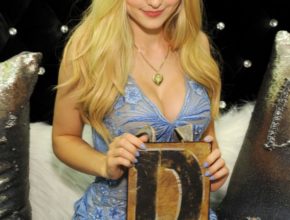 Dove Cameron plastic surgery (40)